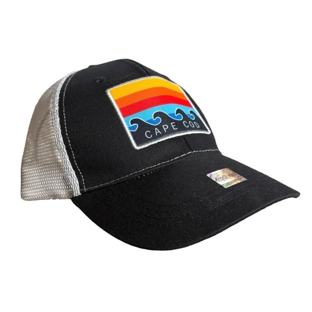 NWT Cape Cod Mesh Style SnapBack Hat